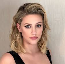 Pin By Lillian Lopez On Riverdale Hairstyle Lili Reinhart Lilli Reinhart