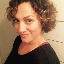 Abby Romine's Instagram, Twitter & Facebook