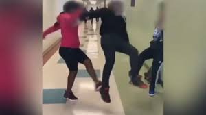 En horas de la noche del pasado viernes 15 de febrero, la familia pineda vargas se encontraba en su casa, alistando todo para irse a dormir. Rompecraneos El Macabro Reto Que Podria Terminar En Hemorragia Cerebral Telemundo New York 47