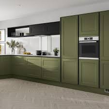 The color, which debuted on earth day last year, makes for a nice kitchen accent. Individualistic Kitchen Trend Kitchen Trends Howdens