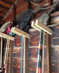 Epingle Par Tailor Of Sur Outils Rangement Outils Jardin Rangement Outils Abri De Stockage