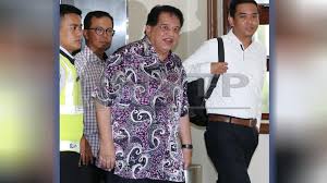 Terdahulu, peguam datuk tan hock chuan yang mewakili tengku adnan berkata, jika pengisytiharan harta dibuat secara umum, ia mungkin mengundang risiko kepada anak guam dan keluarganya. Tengku Adnan Didakwa Atas Pertuduhan Baharu