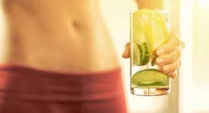 Adakah anda tahu bahawa air putih ini juga dapat membantu anda menurunkan berat badan? Ini 5 Manfaat Minum Air Lemon Setiap Hari