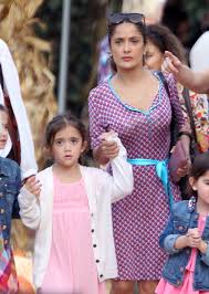 Salma hayek height 5 ft 2 in or 157 cm and weight 54 kg or 119 pounds. Salma Hayek Went Pumpkin Hunting La Saturday Her Daughter Maternity And Infant