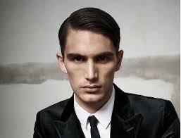The fade haircut has usually been dealt with guys with short hair, but lately, men have actually been integrating a high discolor with medium. Men S Hair Spaparadiso