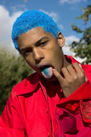 Although blue or turquoise hair looks trendy by itself, some guys opt to incorporate a design with a different color. 20 Inspiration Dark Blue Hair Dye Black Men Anne In Love