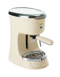 For more than 25 years, it has trained the best professionals working in the food and beverage industry, promoting the culture of the italian espresso globally and experimenting with new blends. Lavazza Blue Guzzini Espresso Machine Lavazza Espresso