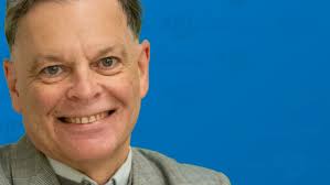 Pfarrer predigt in der Schweiz und verbreitet krude Theorien