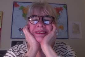 Liza Mohr's Instagram, Twitter & Facebook