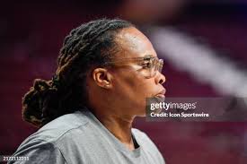 155 Elaine Sun Photos & High Res Pictures