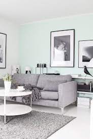 Mint green + summer brights. Cotemaison Fr On Twitter Mint Living Rooms Home Living Room Living Room Green