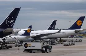Lufthansa business class oslo frankfurt barcelona albert. Lufthansa To Allow Check In With Digital Vaccine Pass Reuters