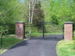 It blends the safety of the smooth top with the customary wrought iron look. Adams Fences