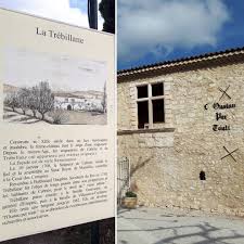La Trėbillane Construite Au 18e Siecle La Ferme Chateau Etait Le Siege D Une Seigneurie Depuis Le Moyen Age Les Seigneuries De Cabries Et De Trebillane On