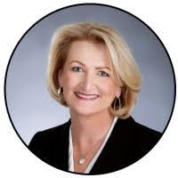 Traci Chambers's Instagram, Twitter & Facebook