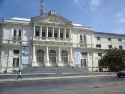 Fue creado por decreto del poder ejecutivo de la nación el 10 de diciembre de 2010. Ministerio De Seguridad En Frente Picture Of Plaza Rivadavia La Plata Tripadvisor