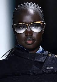 VICKY Beauty HUB 2023 की प्रोफ़ाइल