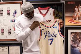 Along with our men's replica jerseys, you can make a young fan's day with an official youth nike sixers jersey or choose from our collection of womens' philadelphia jerseys to find the perfect fit. Philadelphia 76ers On Twitter Some Of Philly S Finest Got A Sneak Peek At The New City Jersey Before Everyone Else Https T Co Ky1qk8rvms Https T Co P7dc5hzby9