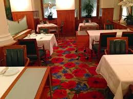 The orsini belongs to the savoy hotel and is a fine traditional italian restaurant frequented by many business people spilling over from the neighbouring financial district. Restaurant Innen Bild Von Restaurant Orsini Zurich Tripadvisor