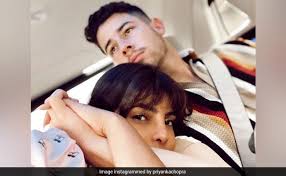 Priyanka chopra jonas, padma lakshmi, mindy kaling and more stars gave a glimpse at how they rang in the. Nick Jonas Is Priyanka Chopra S Forever Guy See Their Adorable Pic