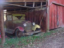 Old Car And Barn Campagne