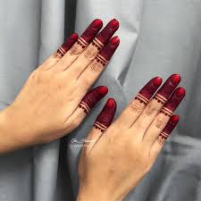 Henna jari simple, henna simple dan cantik, motif henna simple, gambar henna simple dan mudah, henna design henna inai untuk jari dan kaki pengantin efbez sumber : Cantik La Kan Pakai Inai Hujung Jari Atin Henna Kelantan Facebook