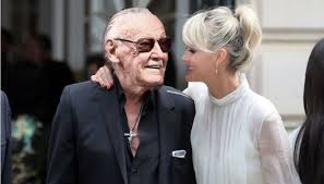 Succombez aux iconiques fragrances de la maison artisan parfumeur. Stan Lee Venait D Epouser Laeticia Hallyday Il Y A 1 Semaine Ses Enfants N Auront Rien