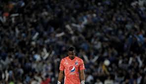 Millonarios, del arquero vinotinto wuilker fariñez, se mantuvo líder del torneo apertura de colombia al cierre de la 14ta jornada disputada este fin de semana. Wuilker Farinez Europa Millonarios No Me Trasnocha Europa Pero Quiero Llegar Wuilker Farinez El Alargue Caracol Radio