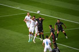 Patrik schick (born 24 january 1996) is a czech professional footballer who plays as a forward for bundesliga club bayer leverkusen and the czech republic national team. Horvatiya Chehiya Patrik Shik Realizoval Penalti Sport Ekspress