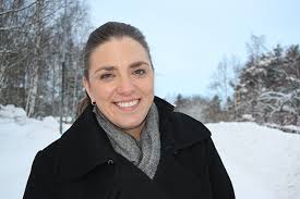 Bianca kronlöf blev kallad för blattehora på tunnelbanan. Bianca Kronlof Lojesguiden