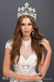 Firma o nazwie magdalena stępień mieści się pod adresem: Marta Magdalena Stepien Miss Miss Universe Canada Facebook