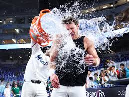 Conine’s walk-off RBI single vs. Phillies ends Marlins’ 12-game losing streak