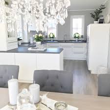 Instagram Wohn Emotion Landhaus Kuche Kitchen Modern Grau Weiss Grey White Kuche Landhaus Modern Haus Kuchen Wohnung Kuche