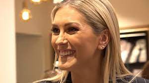 Are you looking to get in touch with zorka hejdová for commercial opportunities ? Pul Roku Bez Radia Uteklo Jako Nic Zorka Hejdova Opet Vysila Jen Z Jine Stanice Jak To Bylo S Odchodem Super Cz