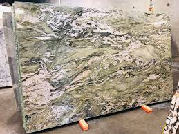 We hope this comparison of quartz and quartzite that will help you decide which material is right for your bathroom or kitchen countertops project. Quartz Vs Quartzite What S The Difference Texas Counter Fitters