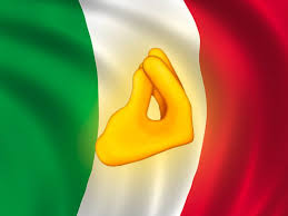 Mostly, the terms emoji and emoticon are used interchangeably. A Partir D Aujourd Hui Avec Ios 14 2 L Emoji Du Geste Italien Arrive Sur L Iphone