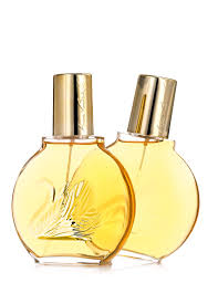 Het parfum voor dames dat wij voor sale aanbieden is door de mooie designverpakking ook een fraaie decoratie voor in de badkamer. Gloria Vanderbilt Eau De Toilette 100 Ml Damen Duft Eau De Toilette Edler Flakon Versandkostenfrei Amazon De Beauty