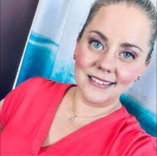 Janet Lyda's Instagram, Twitter & Facebook