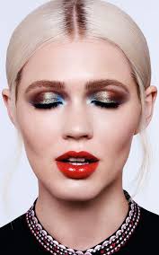 Autumn eyes by Andrew Gallimore