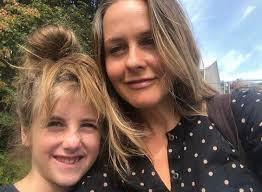 #clueless #aliciasilverstone #clueless25thanniversary #asif.according to the most iconic libra teen@aliciasilverstone follow @thatlibrachic on. Alicia Silverstone Reveals Odd Way She Reprimands Son Bear Metro News