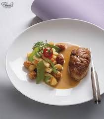 Ris De Veau Aux Petits Legumes Par Pierre Orsi Thuries Gastronomie Magazine N 299 Mai 2018 Ris De Veau Recettes De Cuisine Ris De Veau Recette