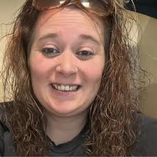 Exposing scammers in online communities, specifically in pet rehoming groups