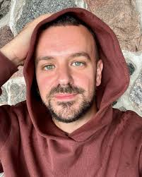 Gabe Costa (@gabe_costa_bass) • Threads, Say more