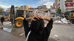 Haberler / yerel i̇zmir'de tartıştığı komşusunu bıçaklayarak öldürdü i̇zmir'in bayındır ilçesinde m.b., tartıştığı komşusu. Son Dakika Izmir Deki Depremden Aci Haber 25 Olu 804 Yarali