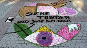 Blumenteppiche fronleichnam msse man etwa noch werden, so lange unklar sei. Blumenspenden Fur Blumenteppich An Fronleichnam Nrwz De
