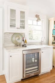 A Cape Cod Cottage Style Kitchen S New Look Boston Design Guide In 2020 Cottage Style Kitchen Cape Cod Cottage Cape Style Homes