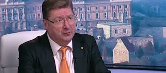 Az országgyűlés gazdasági bizottsága 10 igen és 2 nem szavazattal . Itthon Megdobbento Vallomast Tett Parragh Laszlo Hvg Hu