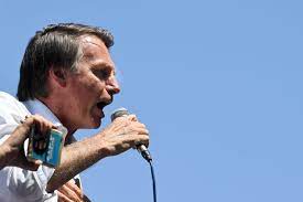Use esse áudio nas caixas de som e não quebre suas panelas!compartilhe com seus amigos! Bolsonaro Takes Office In Brazil