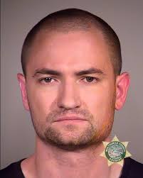 Thread by @MrAndyNgo: At the antifa riot in Portland