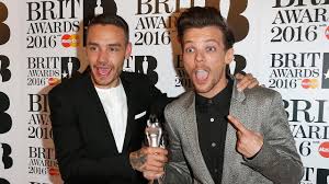The 2016 brit awards was the first to be held since the passing of david bowie, who was posthumously honoured with the brits icon award. One Direction Win Best Music Video Award At 2016 Brits Give Heartfelt Speech Youtube